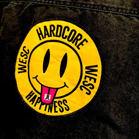 NWOT WESC Hardcore Happiness Trucker Denim Jacket - Picture 10 of 10